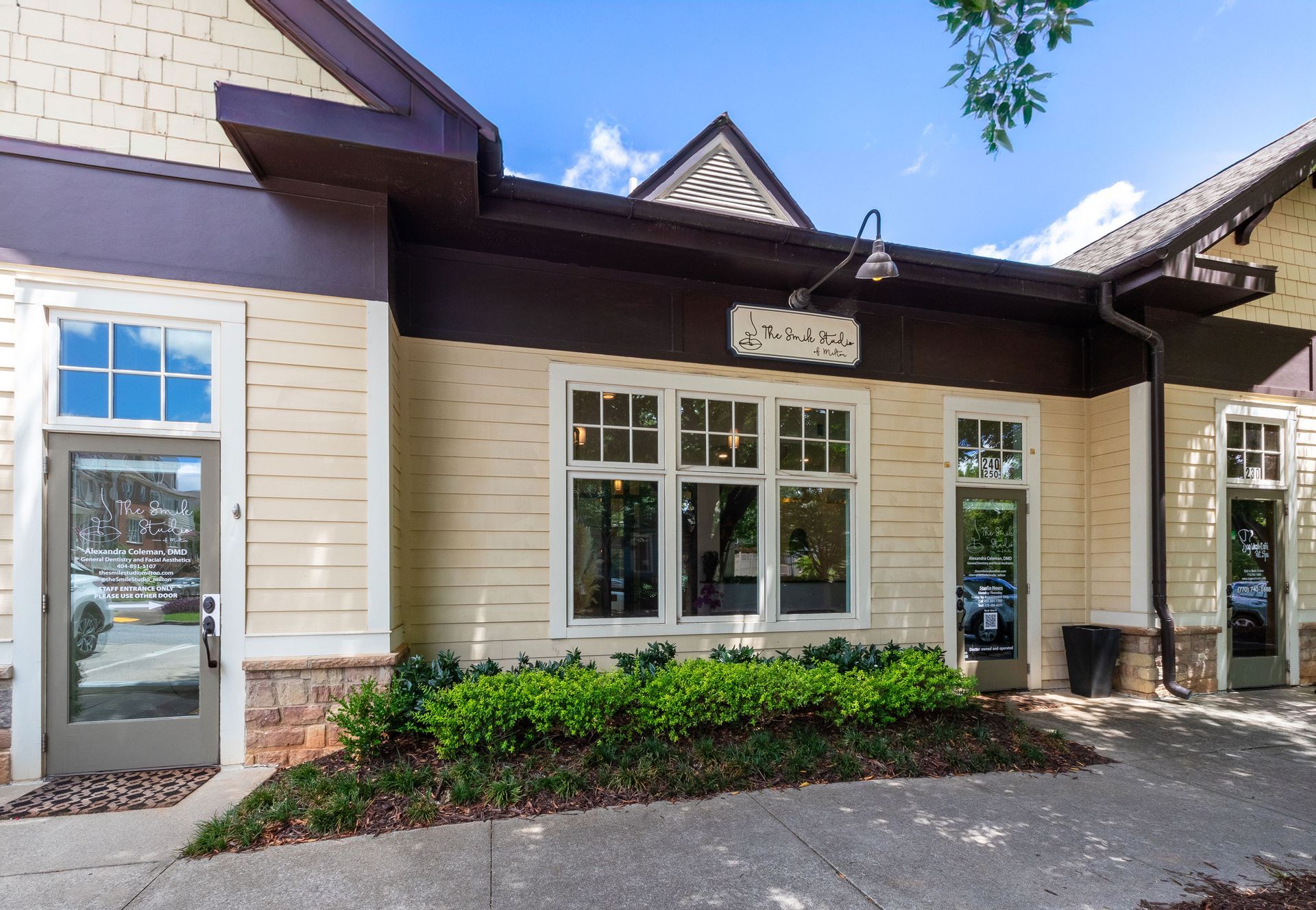 Smile Studio of Alpharetta, GA exterior of building