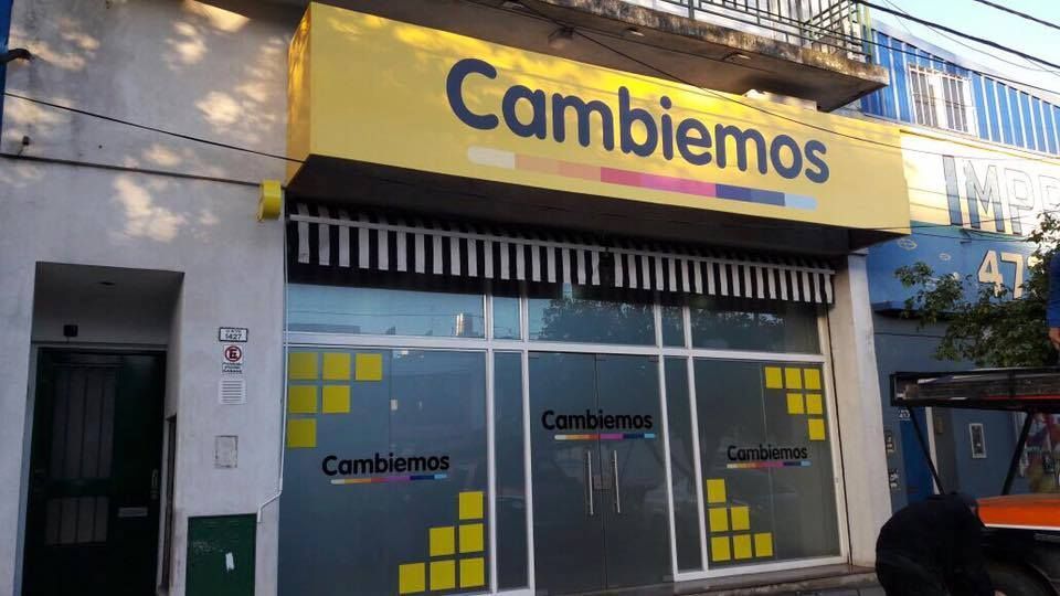 Una tienda con la palabra
