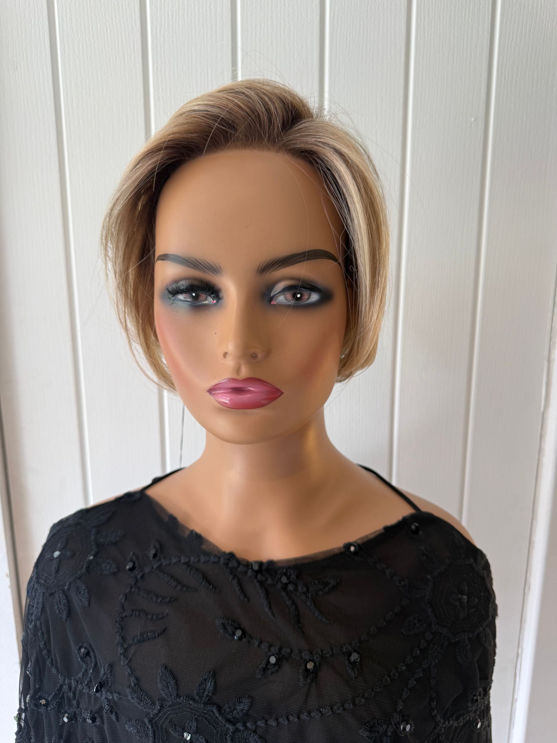 Short Blonde Bob Premium Fibre Wig