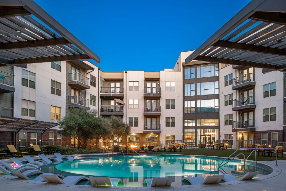 Midtown apartment photo