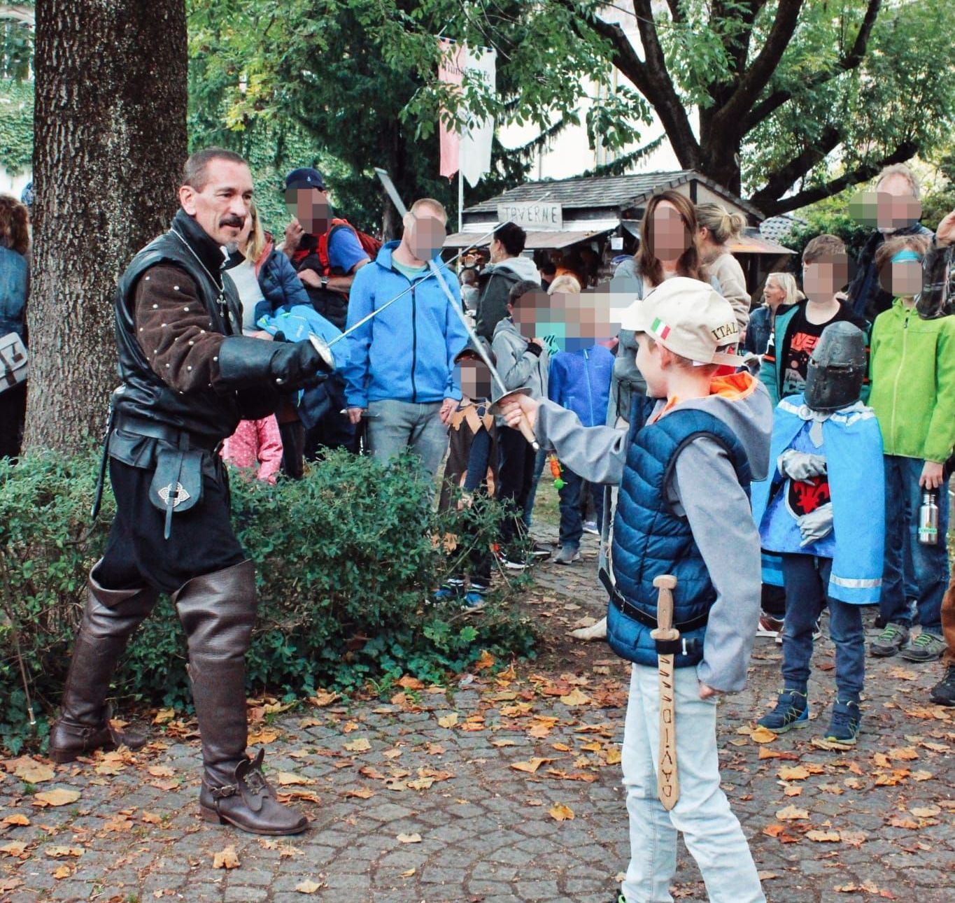 Securi et gladio - Mittelalterverein - Bogenschießen