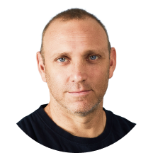 Headshot of Amir Glatt
