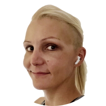Headshot of Olga Zarr