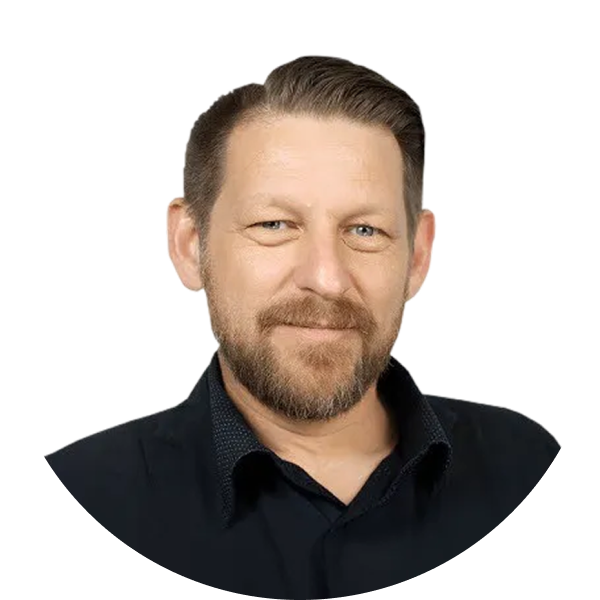 Headshot of Peter Mead