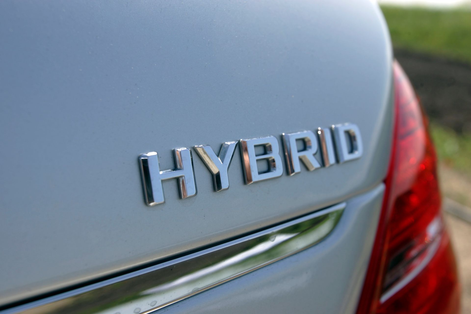 What’s Different About Hybrid Car Repairs? | Green Tech Garage