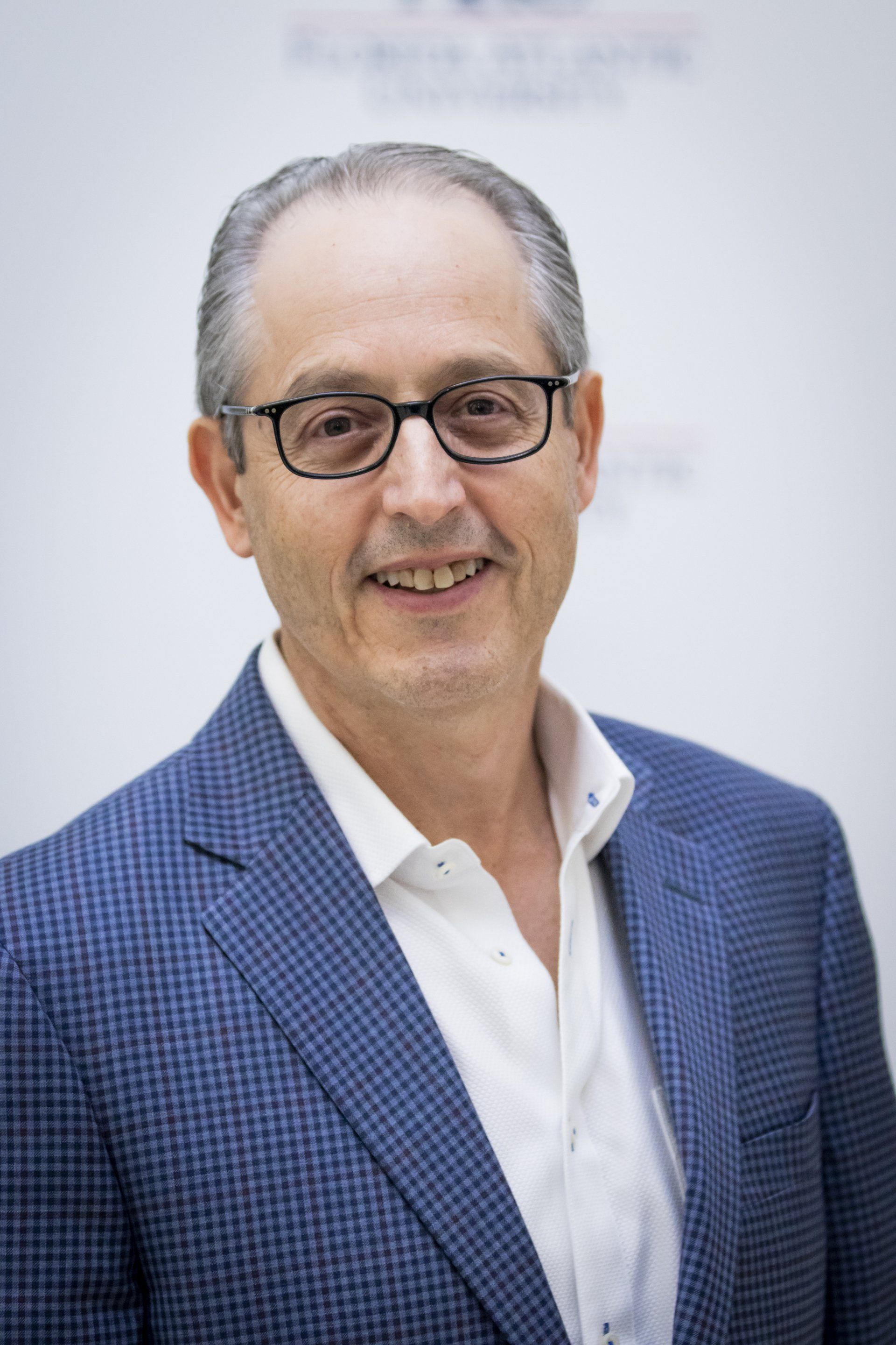 Glen Stein Headshot
