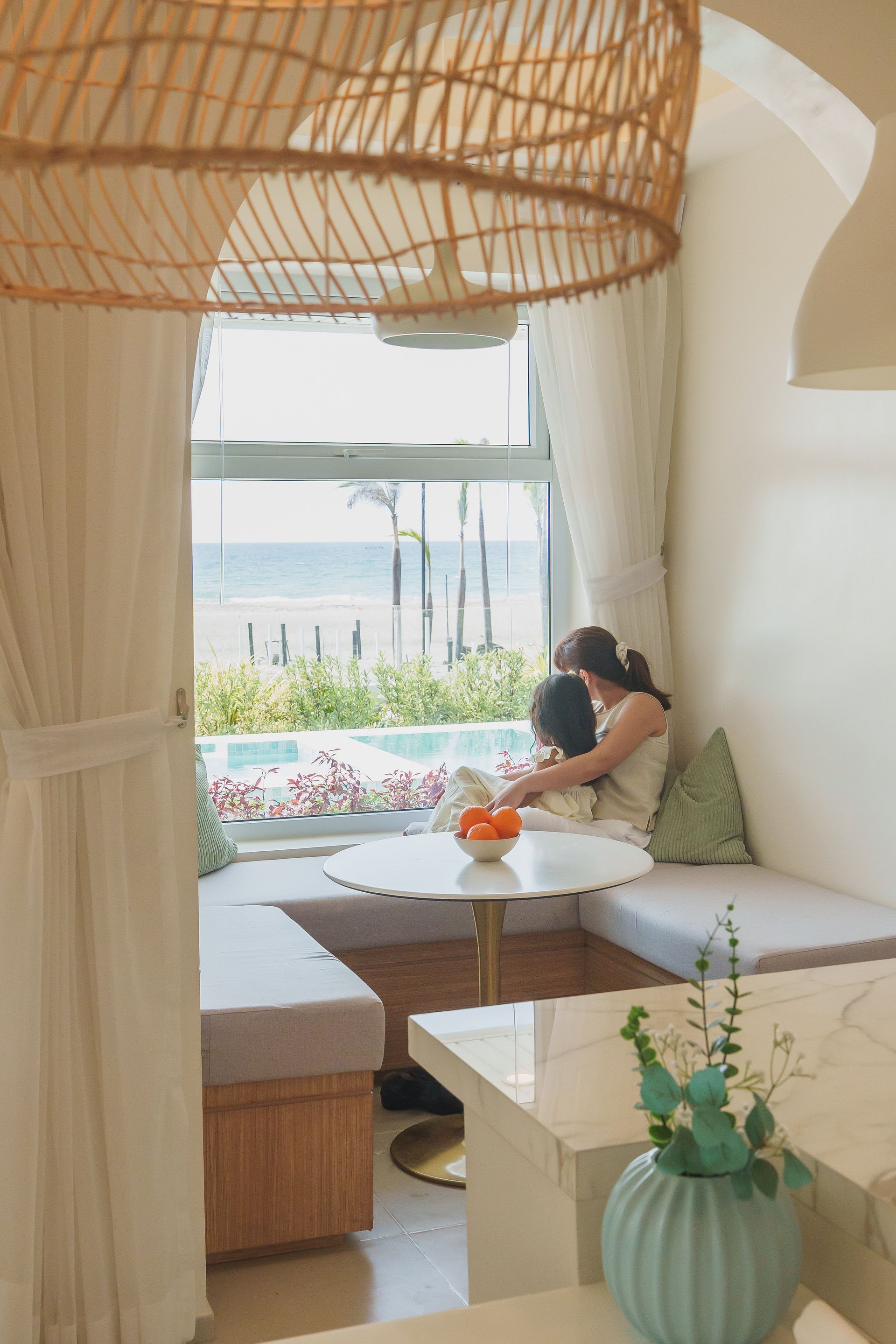 Alesea Window