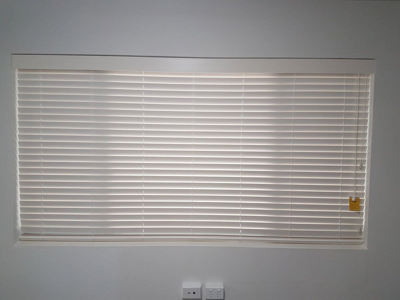 White Venetian Blinds — Blinds Installation in Winnellie, NT