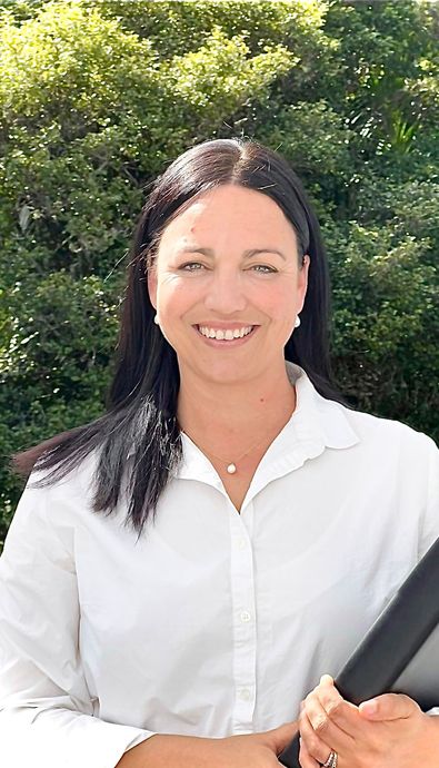 Donna Matthes is a highly regarded Property Manager at INSPECT TENANCY on Waiheke Island, Auckland. With extensive local knowledge and property management expertise, Donna provides a high-quality service to landlords, property owners, and tenants alike.