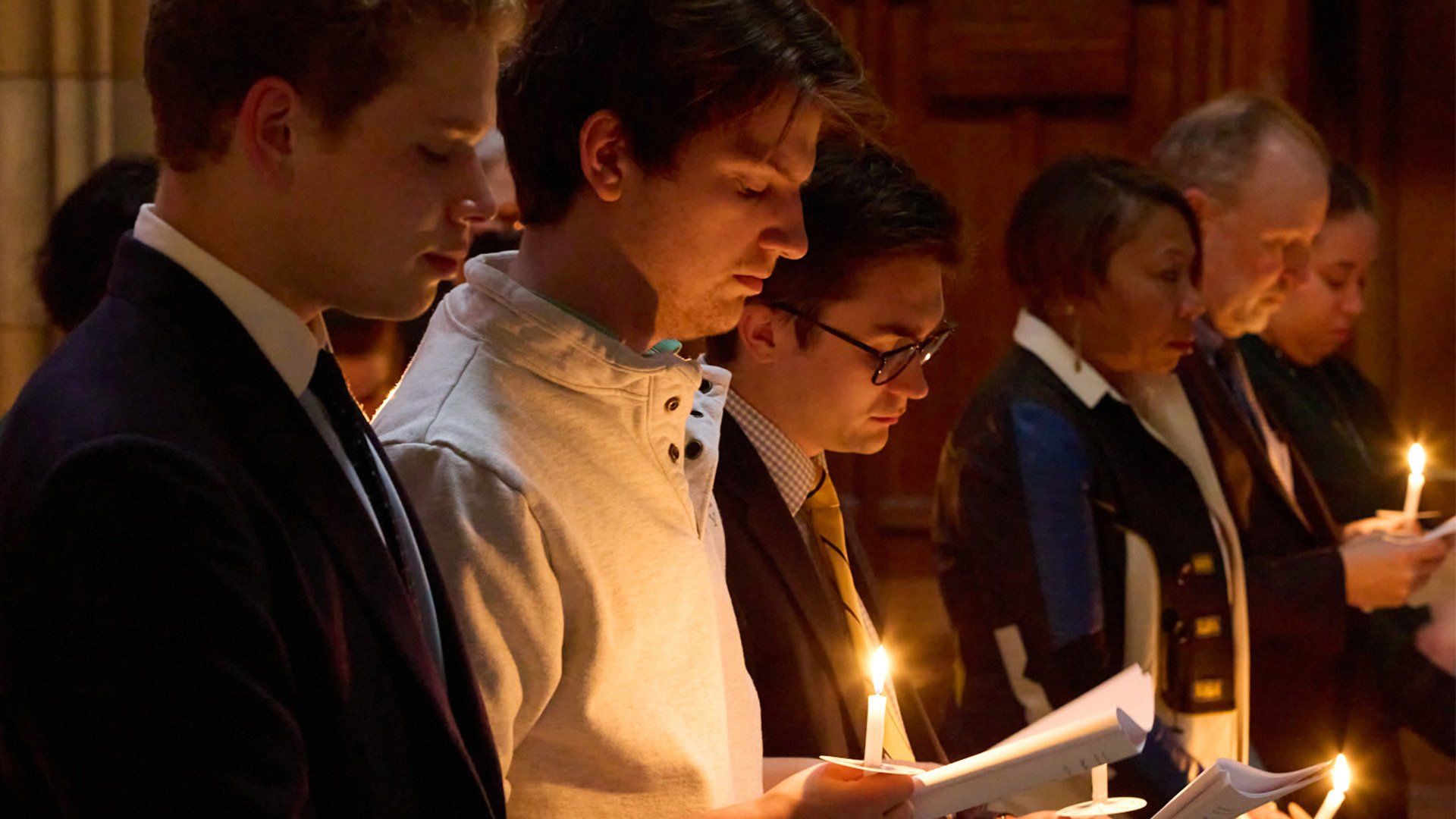 ECY Candlelight-Closeup