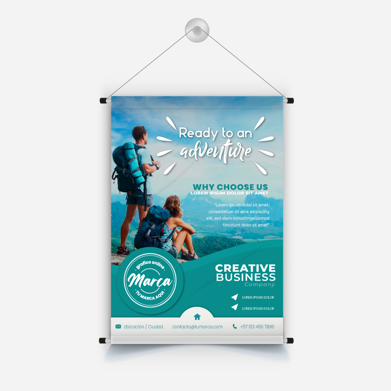 Banner con publicidad de viajes al aire libre; pareja con mochilas, diseño verde azulado y blanco.