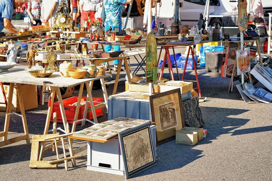 flea market