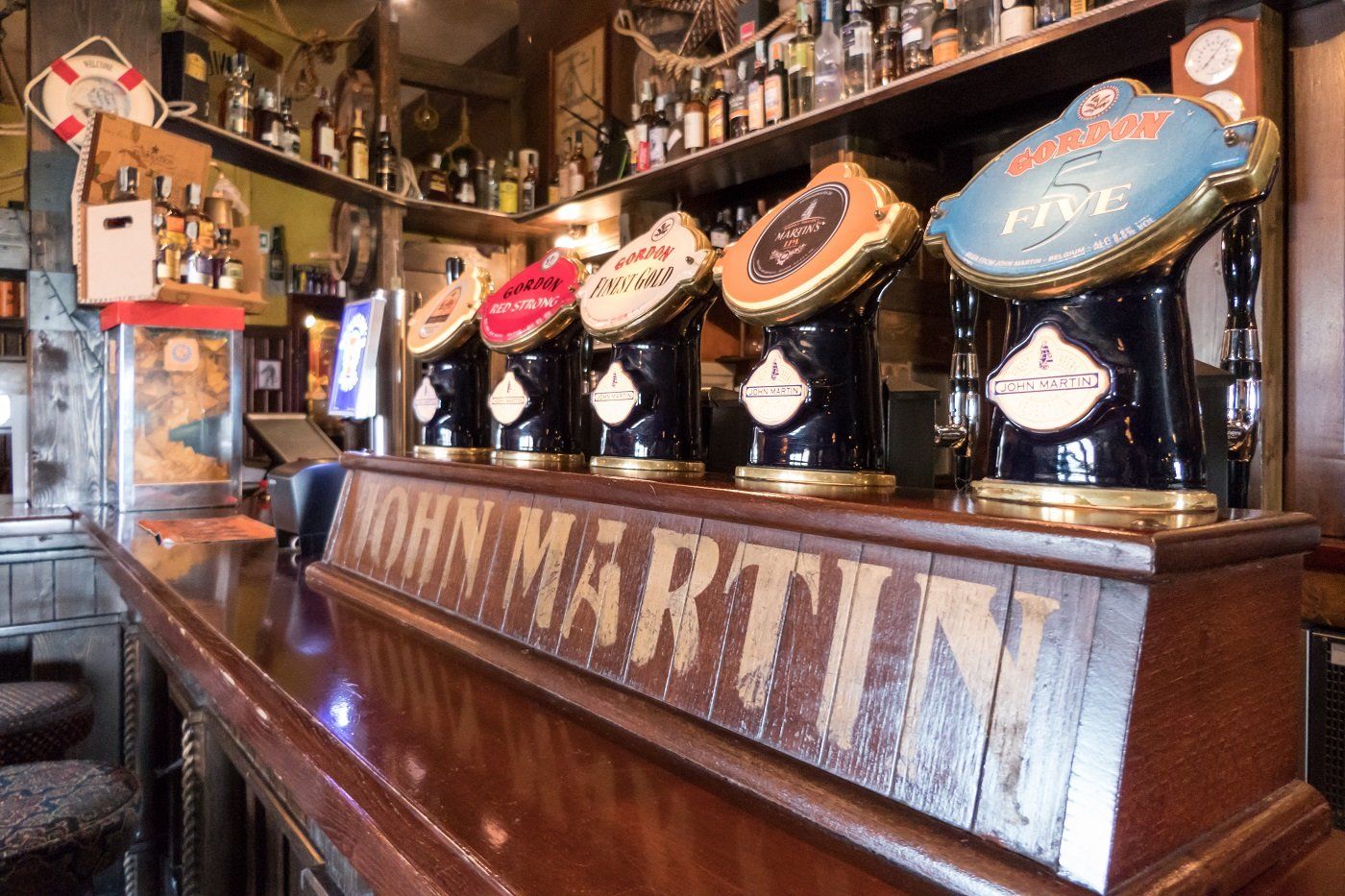 bancone di Old Stories, pub e pizzeria a Rionero in Vulture