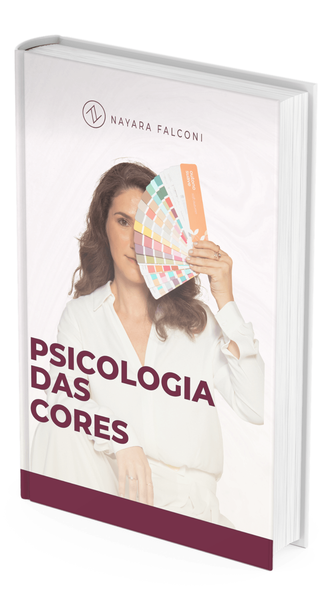 Uma mulher está segurando um leque na frente do rosto.