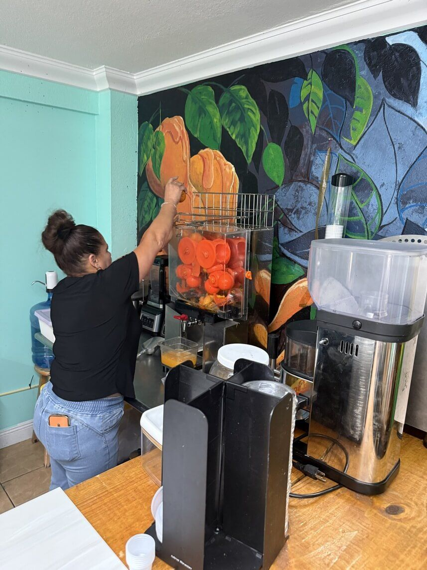 Fresh fruit juice being made cafe in Key Largo