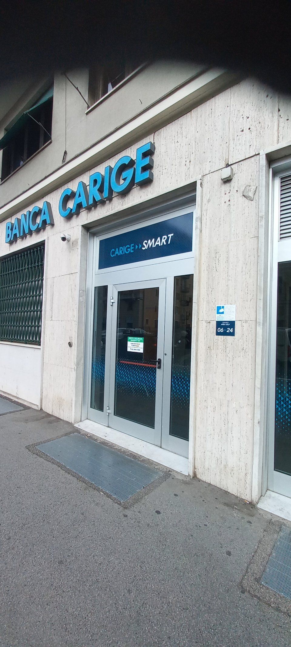 Porta con vetro antisfondamento Carige Smart