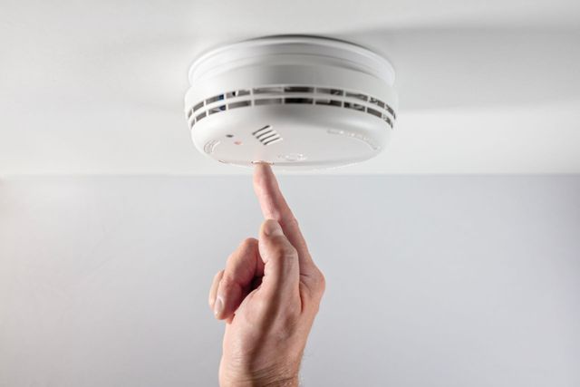 carbon monoxide and smoke detector services