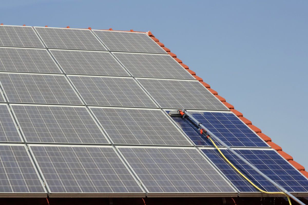 Voordelen reinigen zonnepanelen