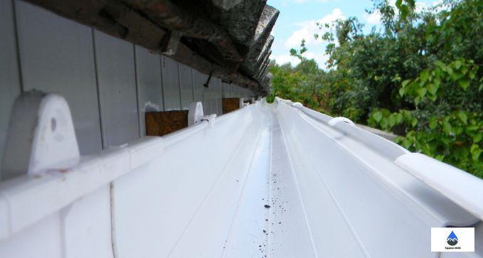 Colocación de Canalones y Bajantes en Fuenterrabía
