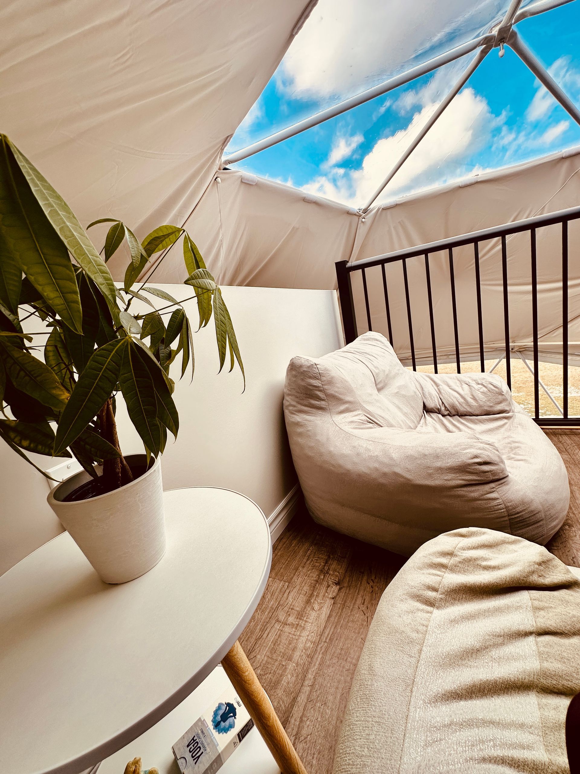 Cozy View and Vibes in Beachcomber Dome