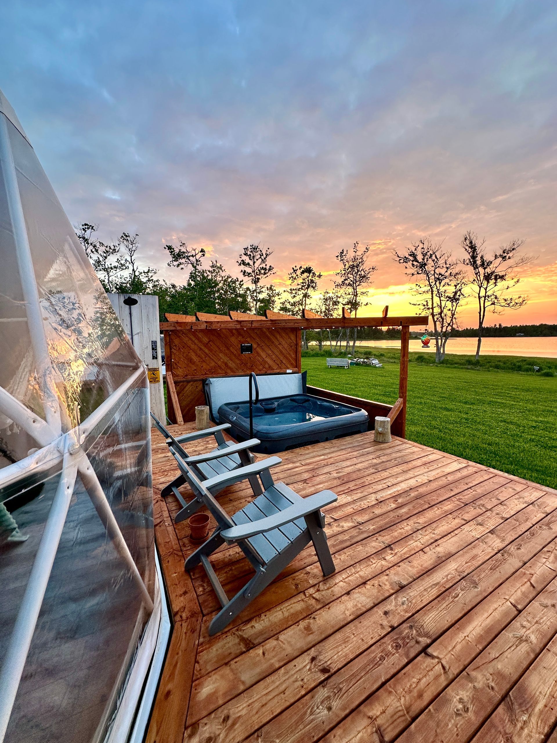 Magnificent Waterfront Views 