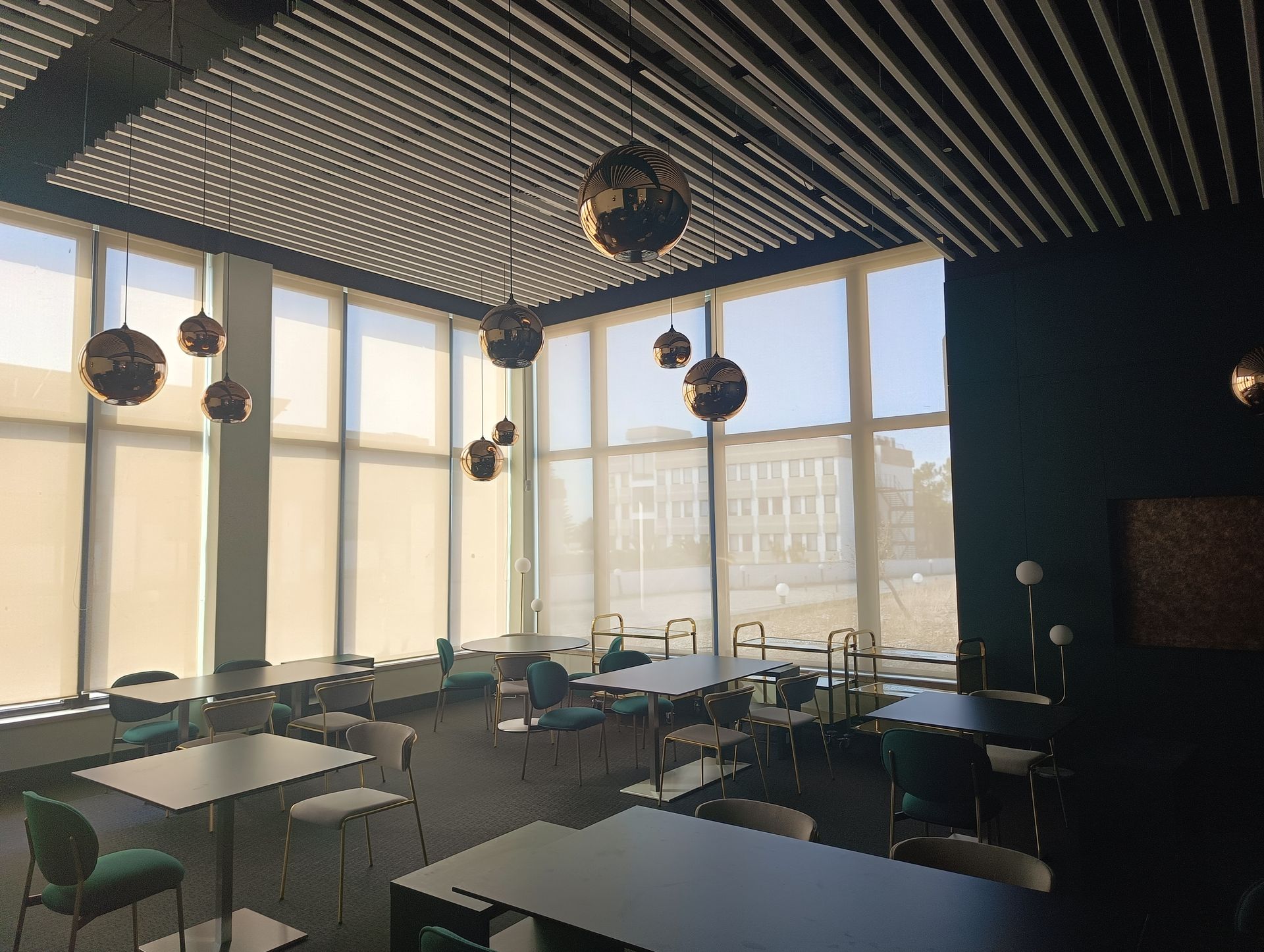 Estores screen - Escola de Turismo
