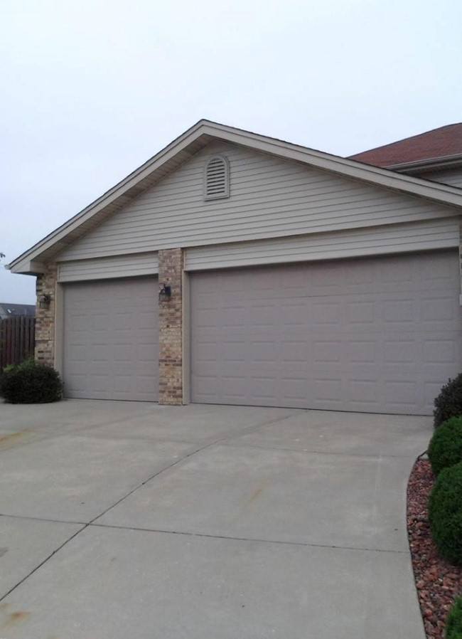 Garage Door – Joliet, IL – On Track Overhead Doors Inc.