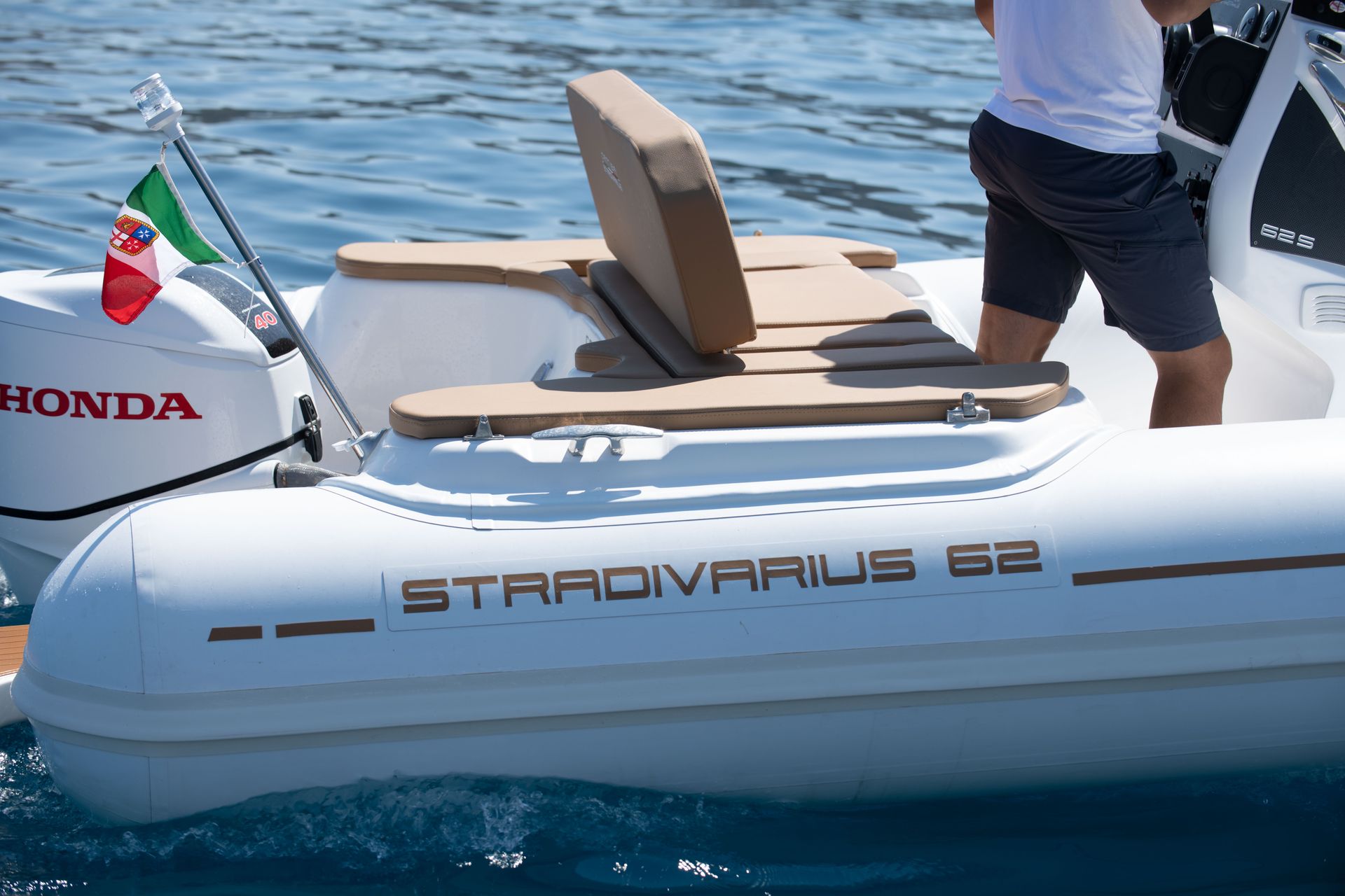 Produzione e vendita gommoni a Trapani | Cantieri Stradivarius