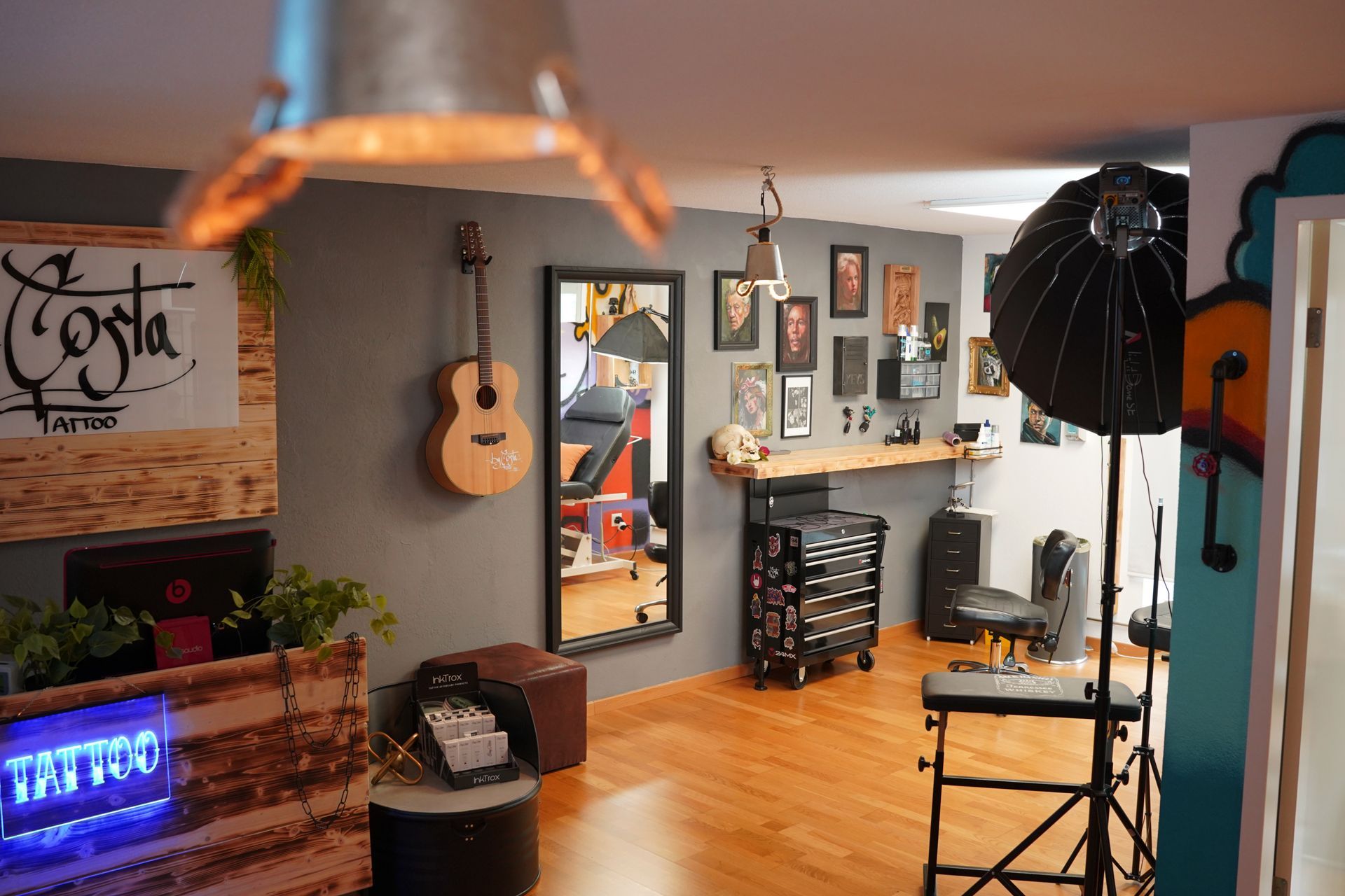 Main Entrance Bycosta tattoo studio Aarau