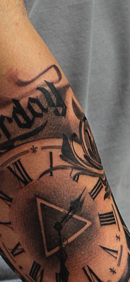 uhr detail Tattoo