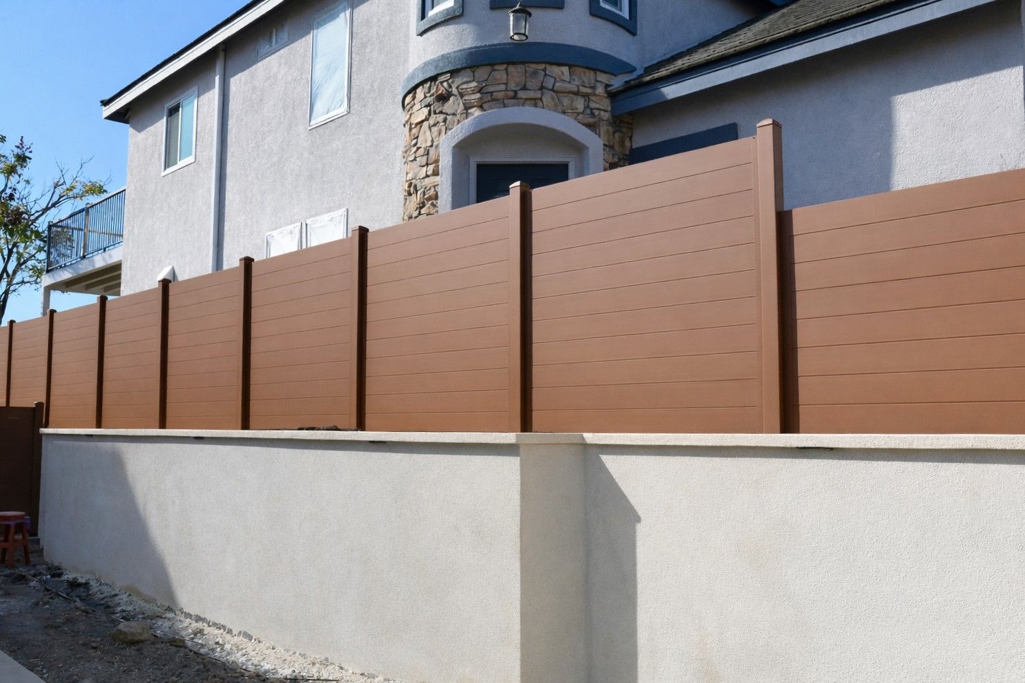 0 zone compliant fencing for homes and properties