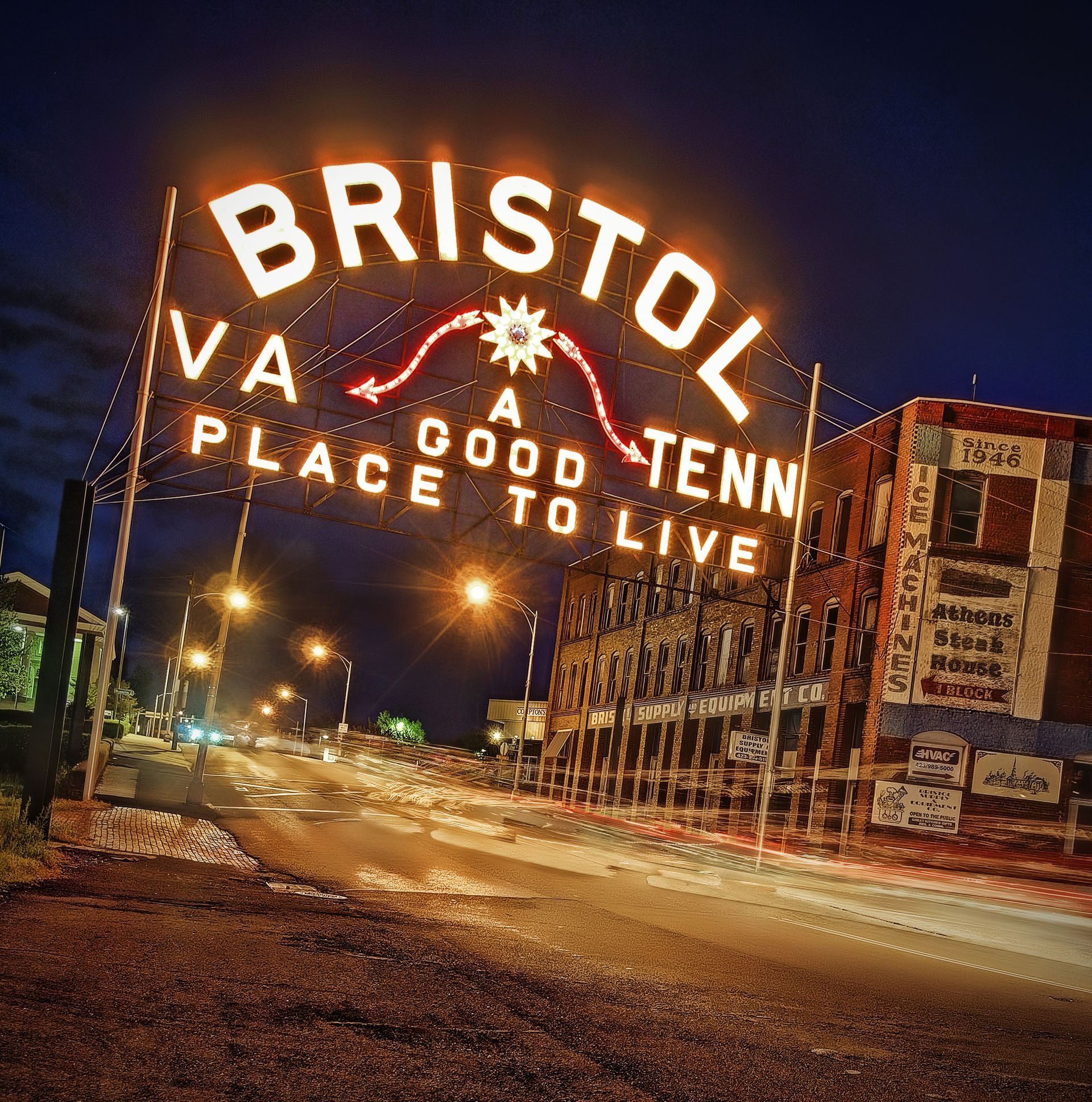 Bristol VA/TN Sign on State Street in Bristol Virginia