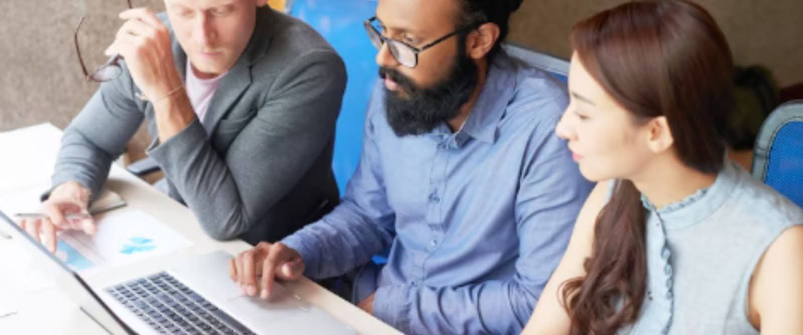 Save on software projects through team structure optimization