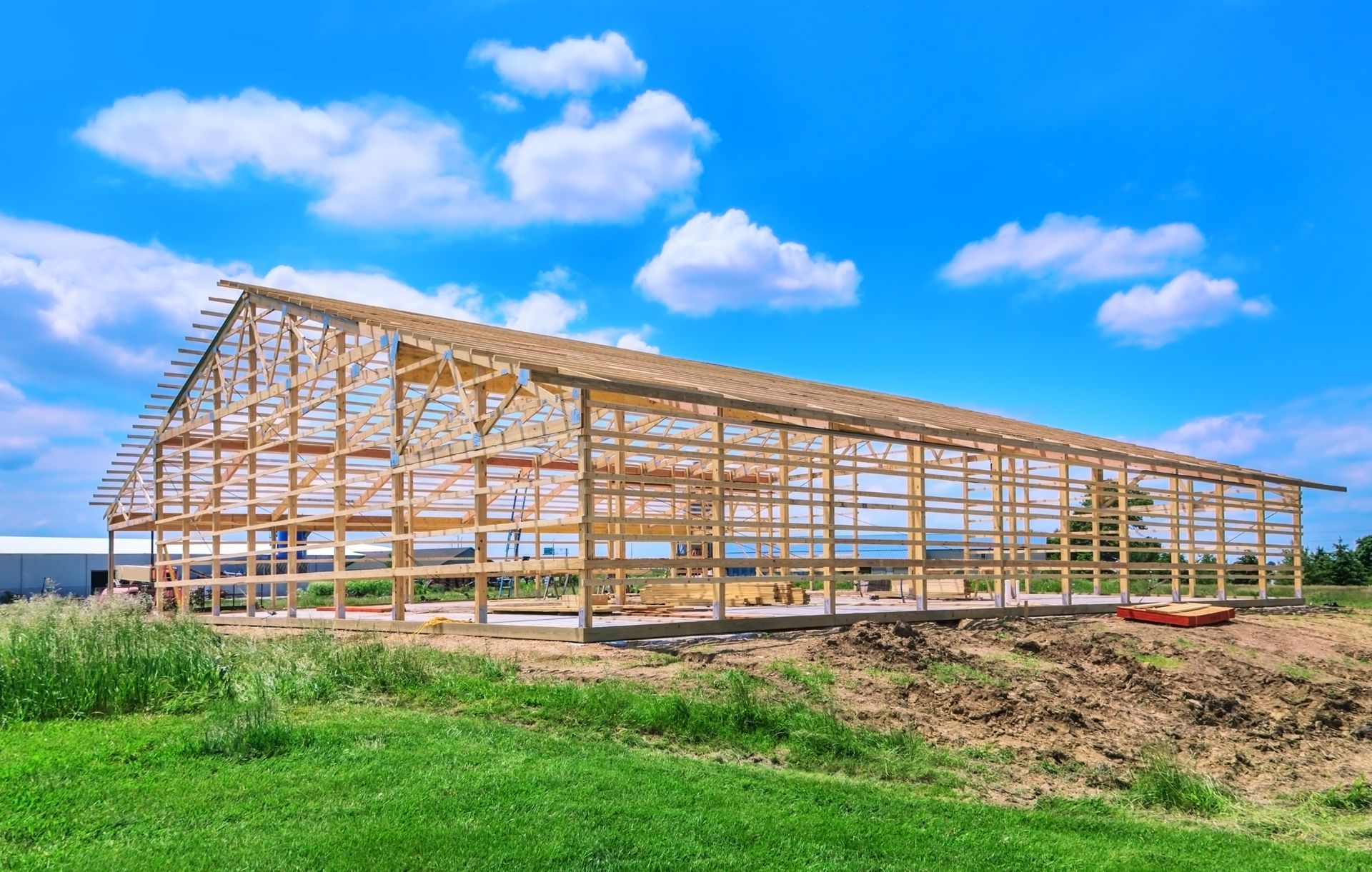 pole barn being built