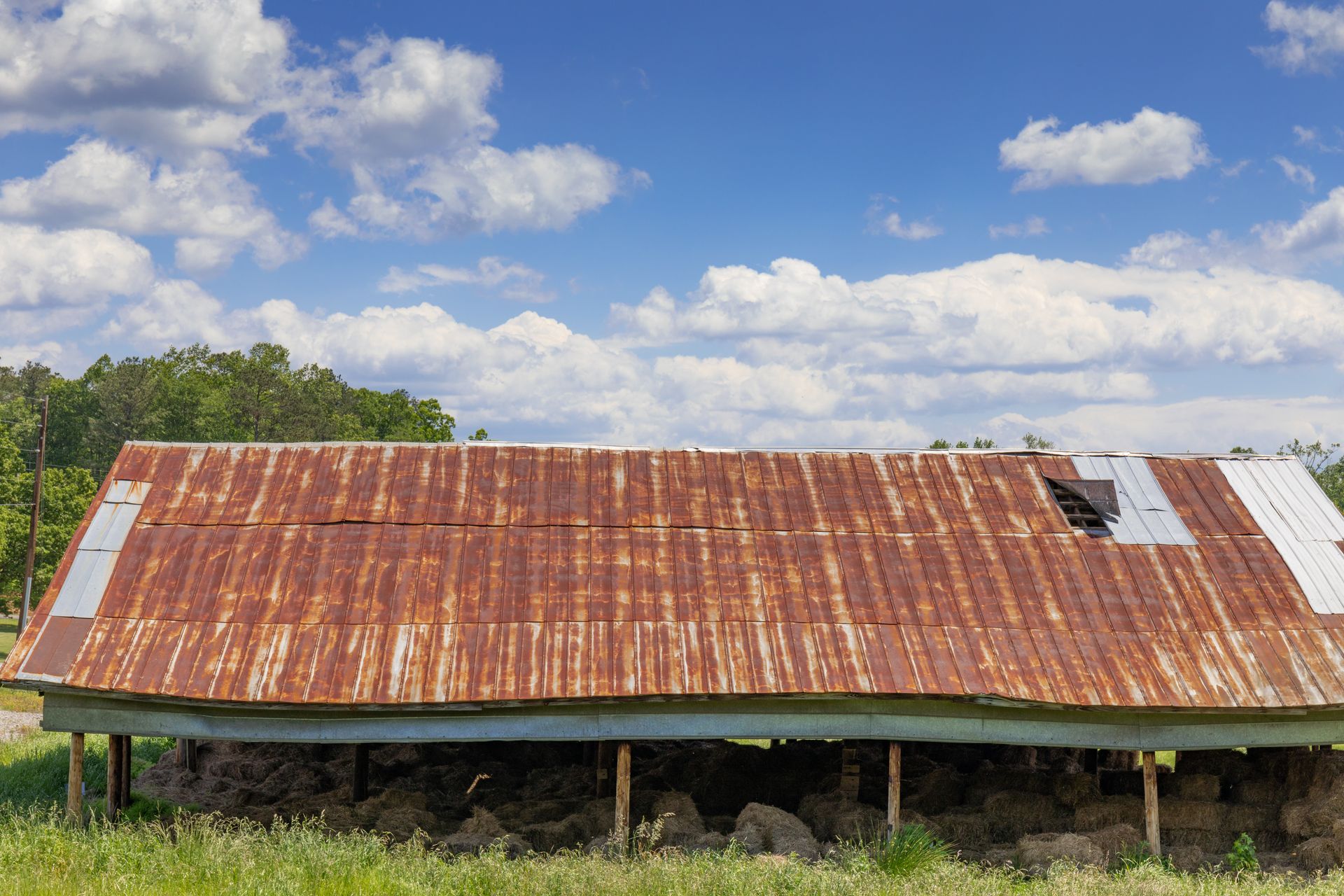pole barn kit vs hiring a contractor