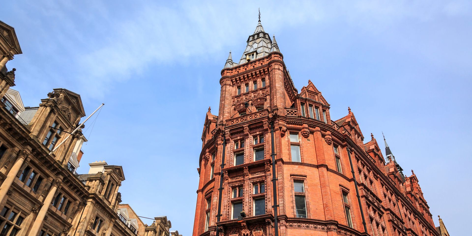 Debunking Myths About Renovating Listed Properties 1