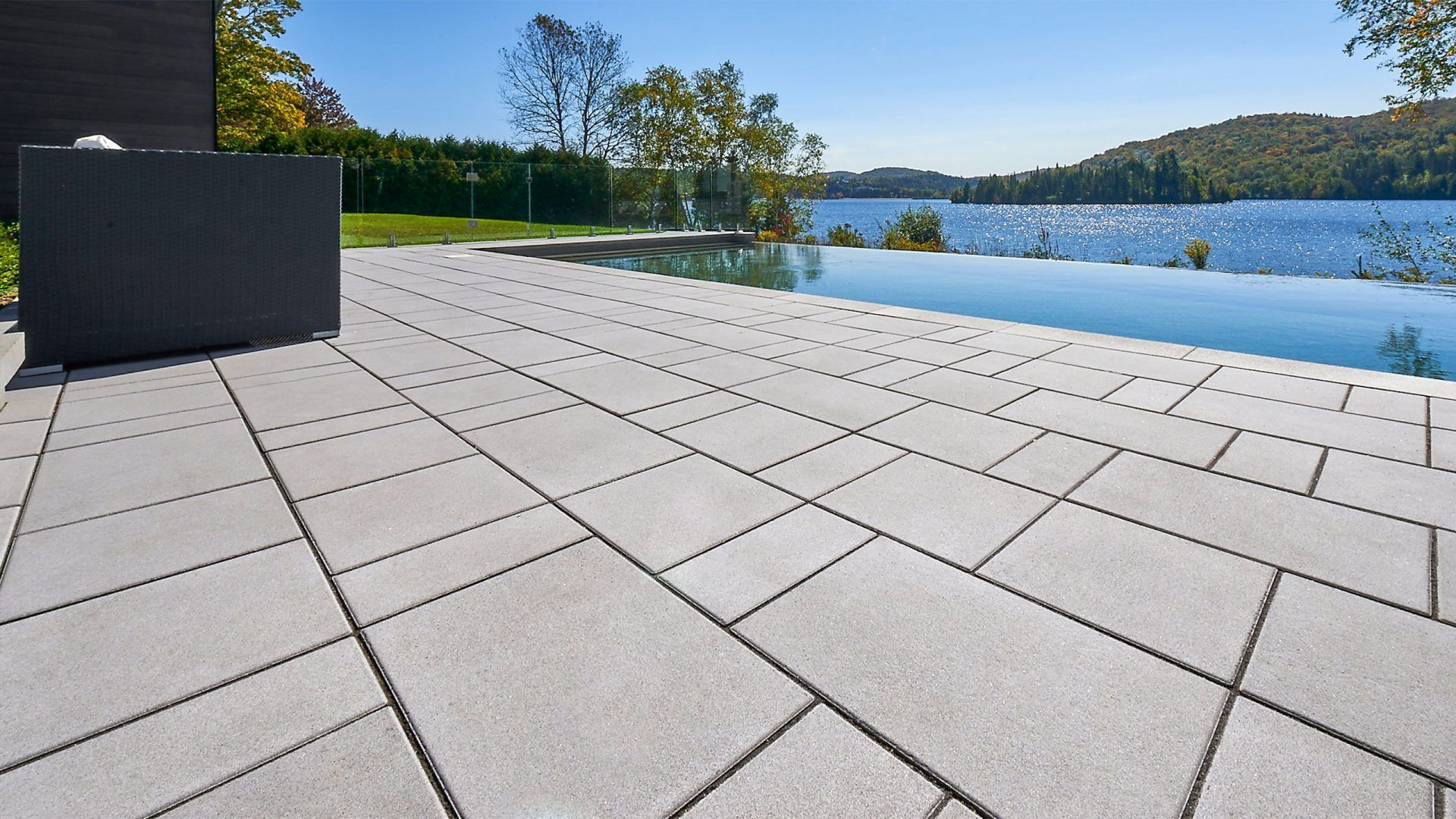Beacon Hill Smooth Random & XL Paver