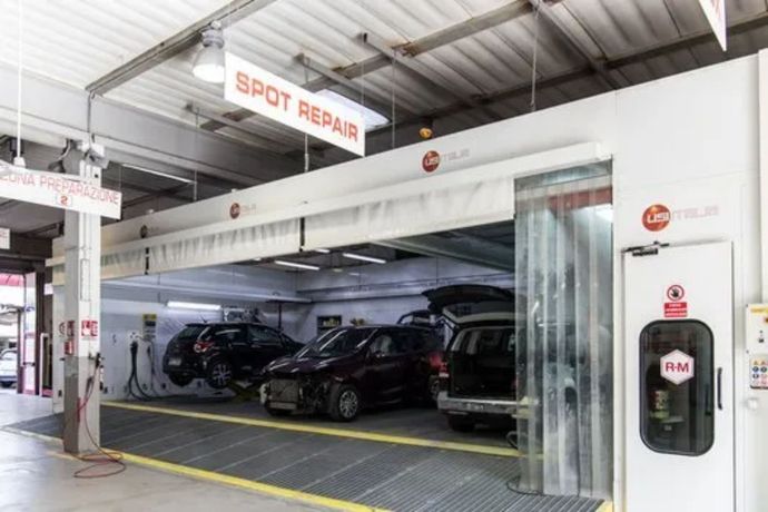 interno autocarrozzeria campagna