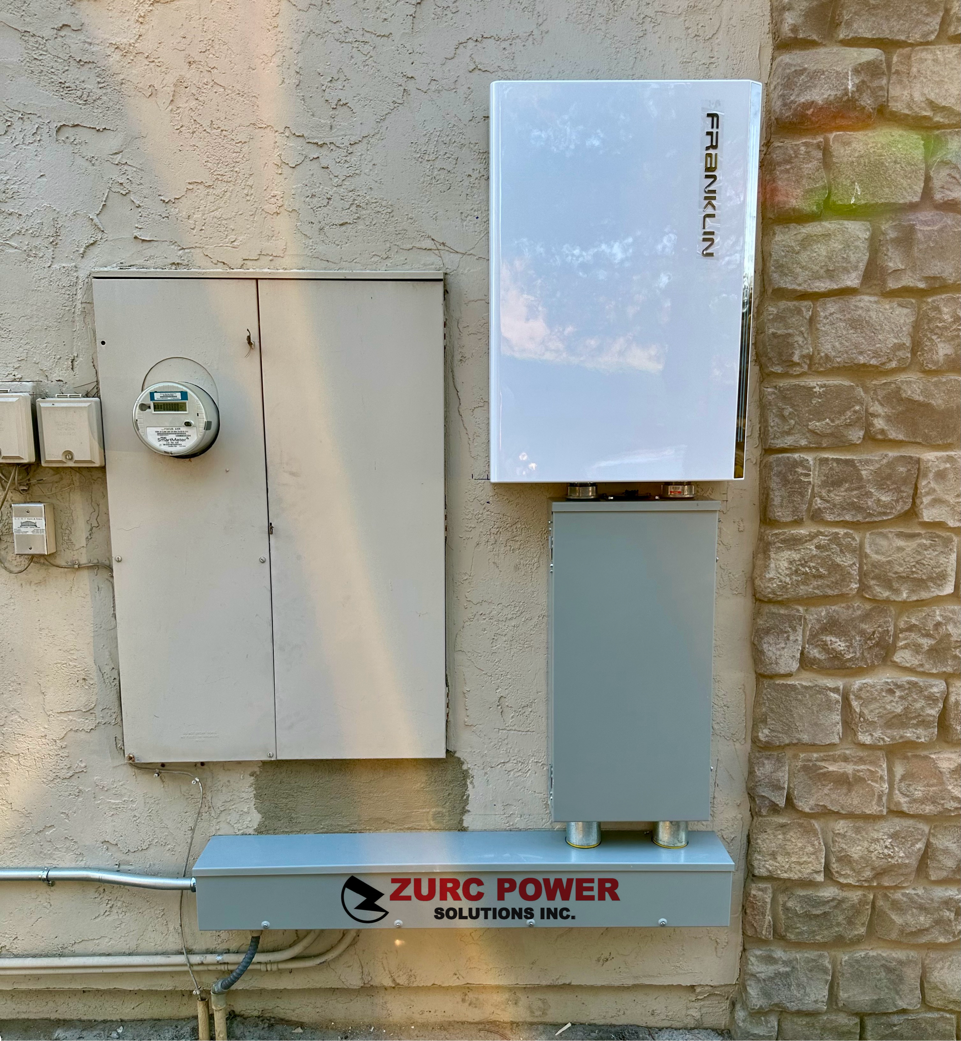 A white box with zurc power written on it