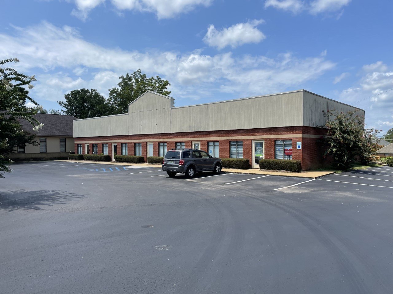 Summit Commercial Real Estate for SALE or LEASE