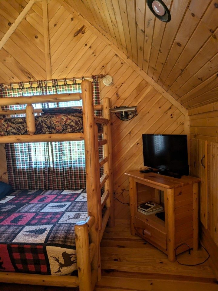 cozy cabin 4