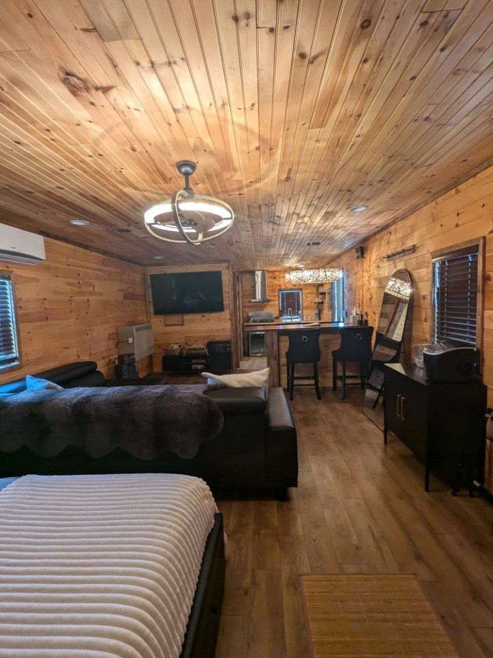 Love Shack 11