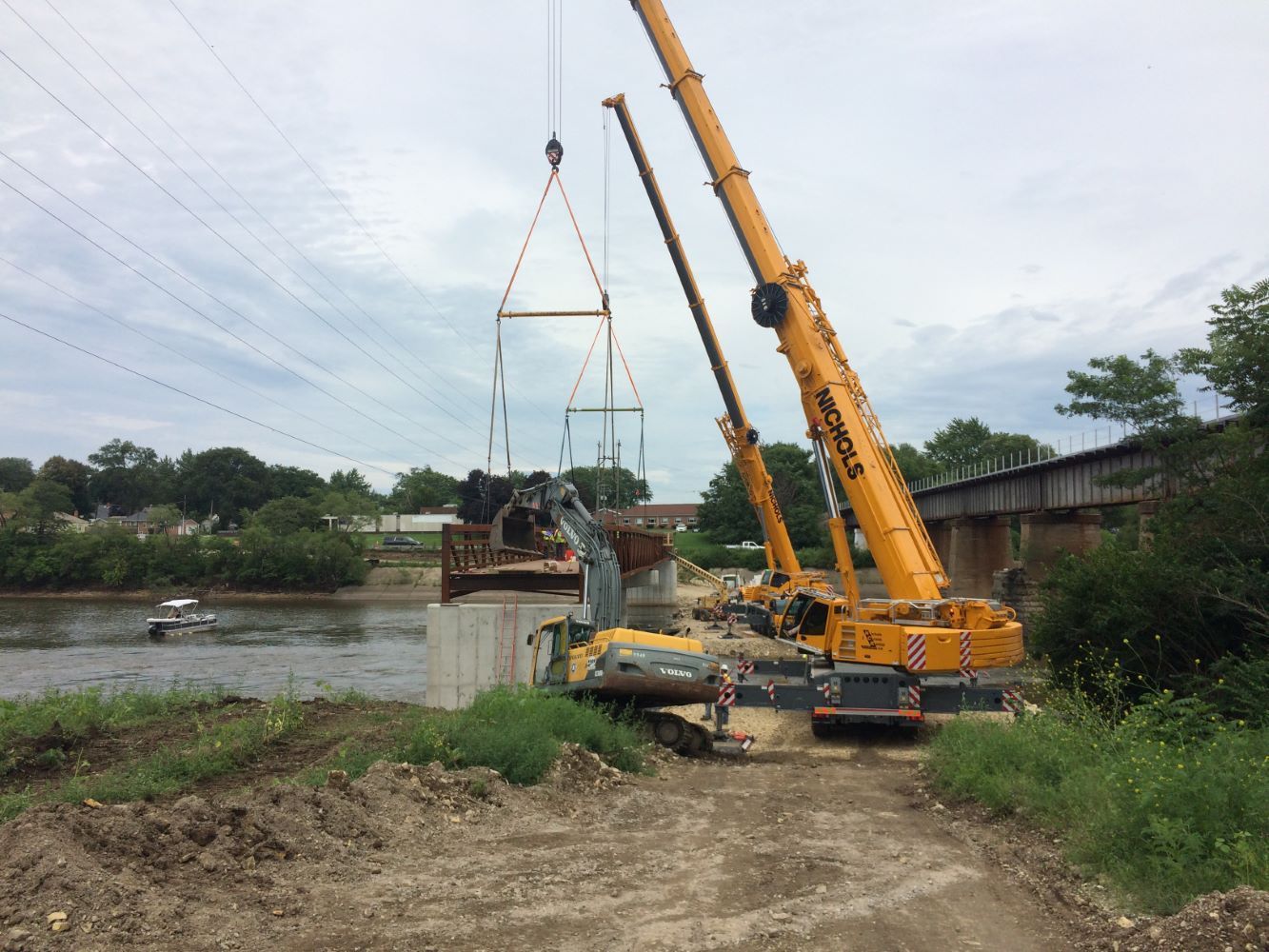 Boom Truck Lifts — Kankakee, IL — Kankakee Valley Construction Co