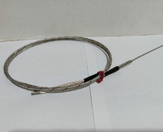 Termopar Tipo J de Punta, 1MM Ø x 300mm.Con 1mtro de Extensión de Malla Inoxidable