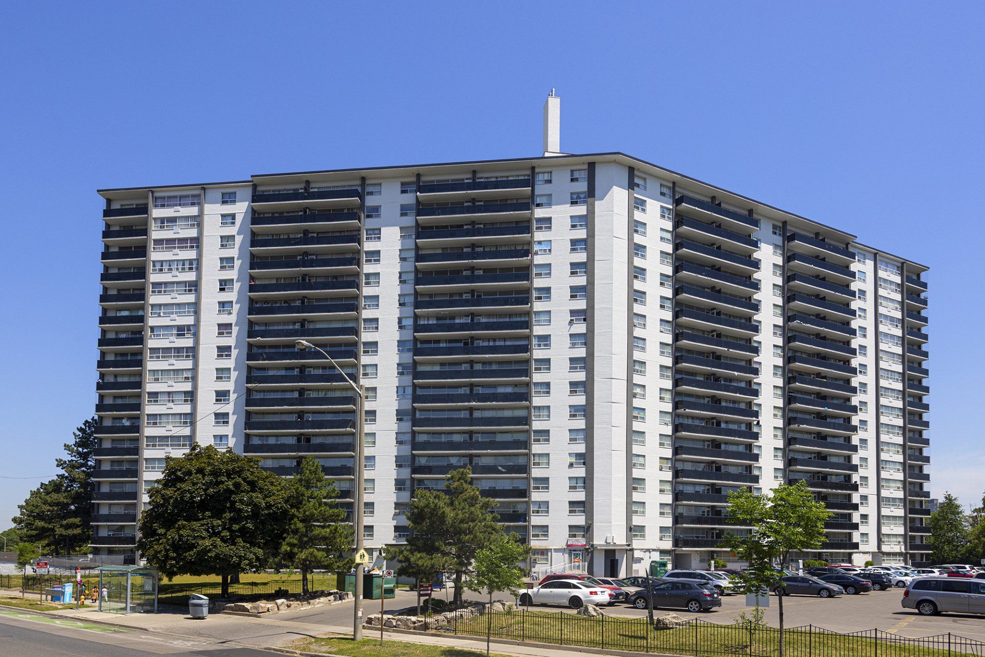 Large Apartments for Rent in East York