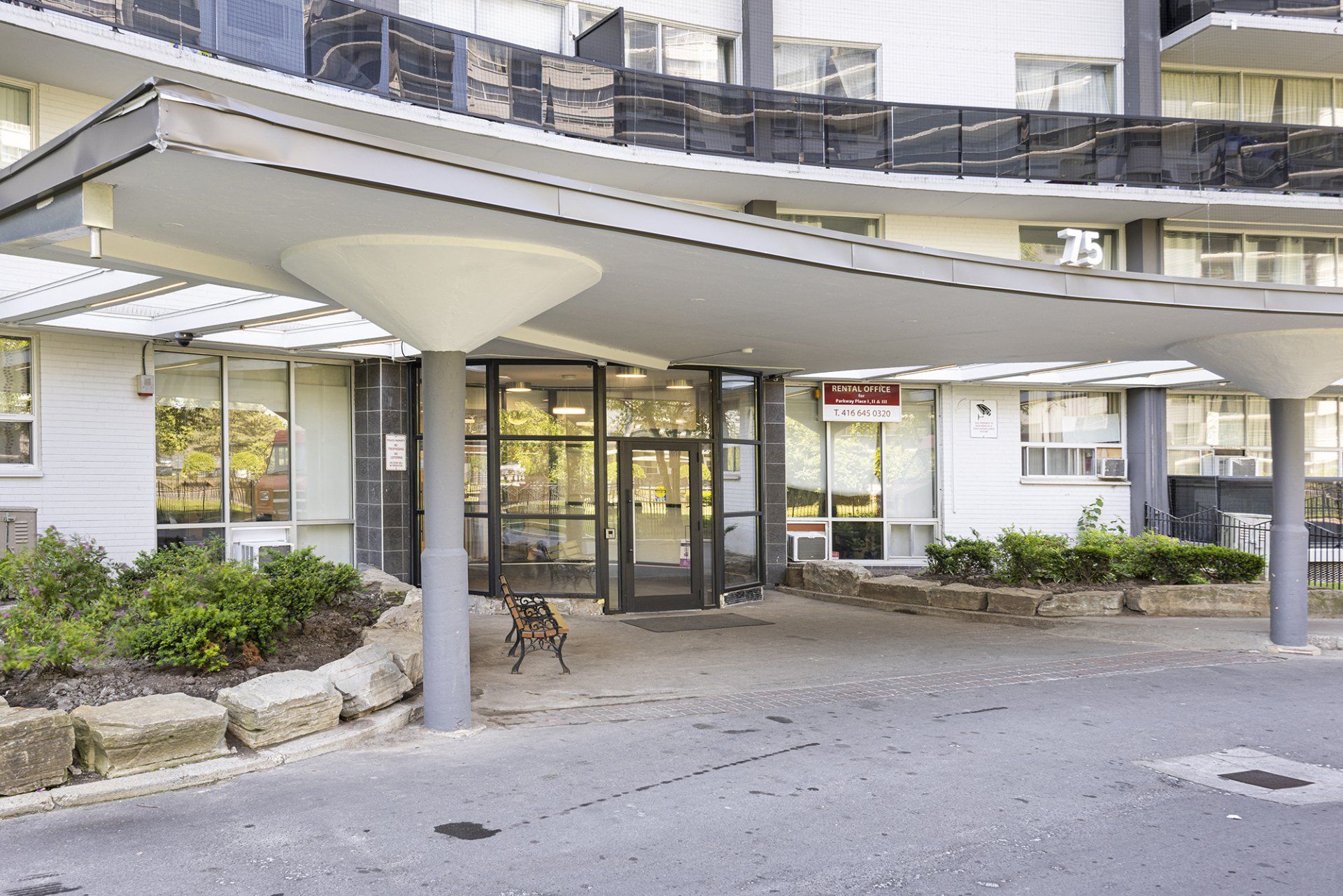 Large Apartments for Rent in East York