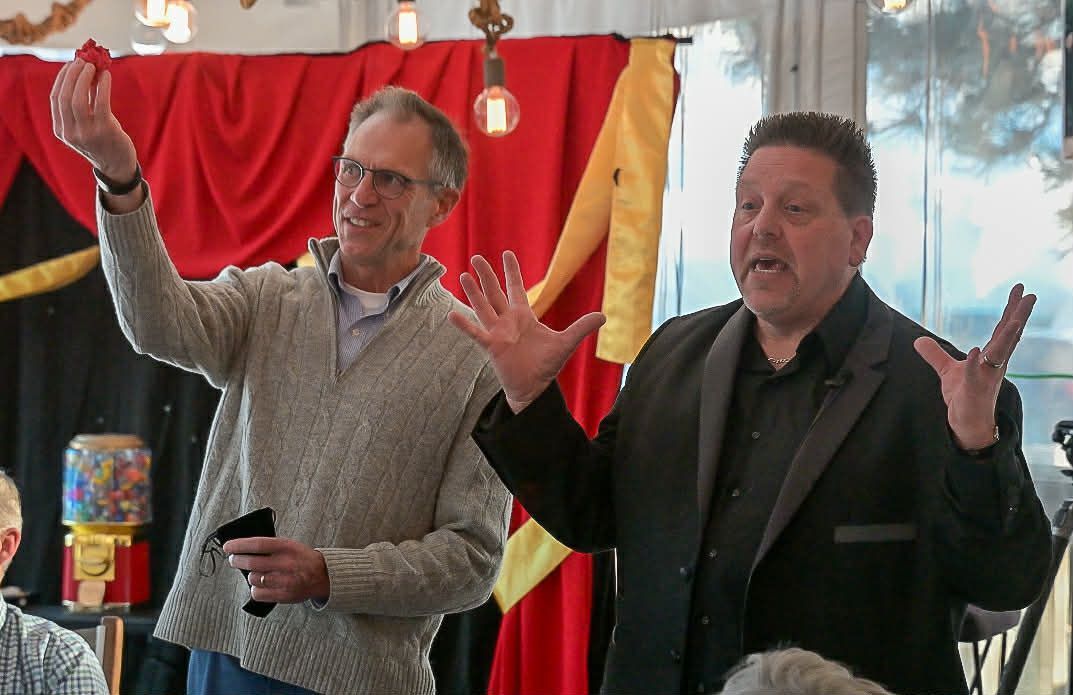 Stephan hosting a small corporate event with a mind reading demonstration in the Boston area.