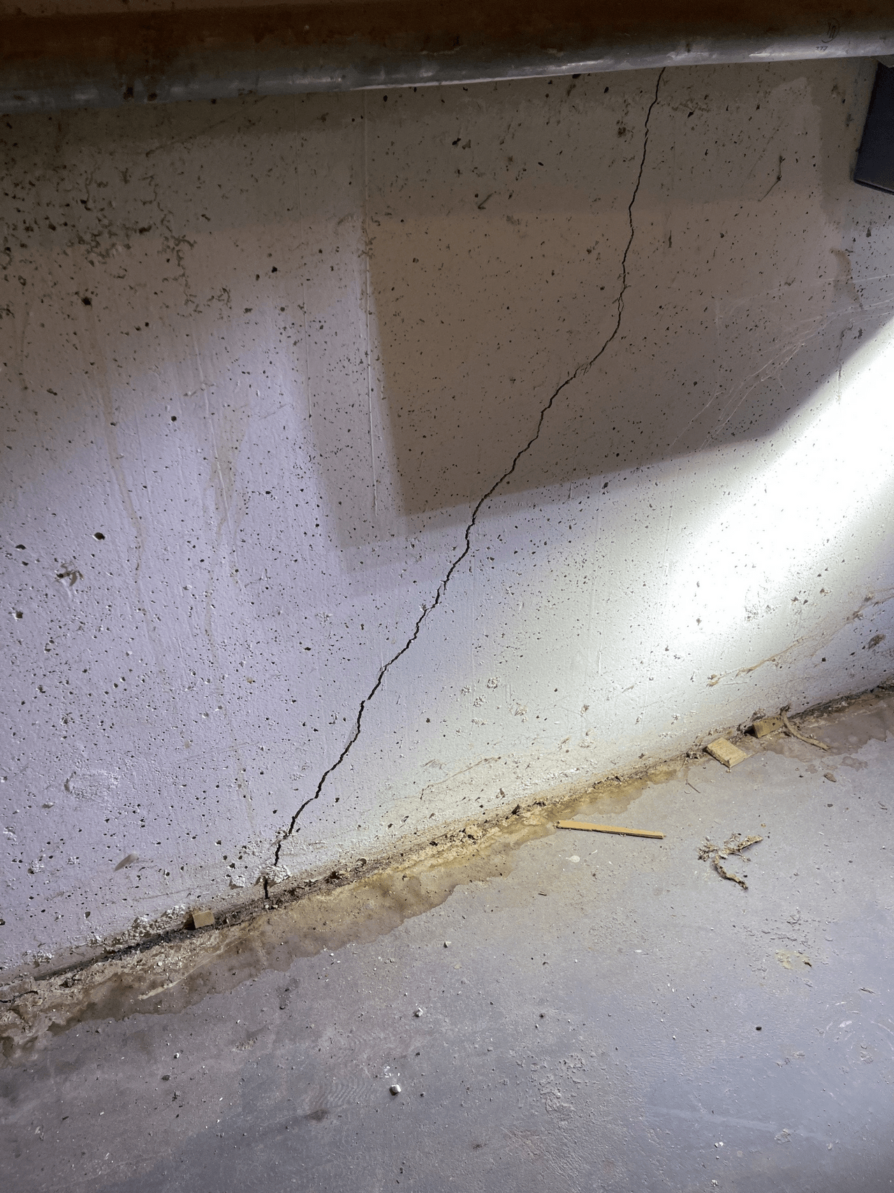 Cracked Wall | Frankfort, IL | Area Wide Waterproofing