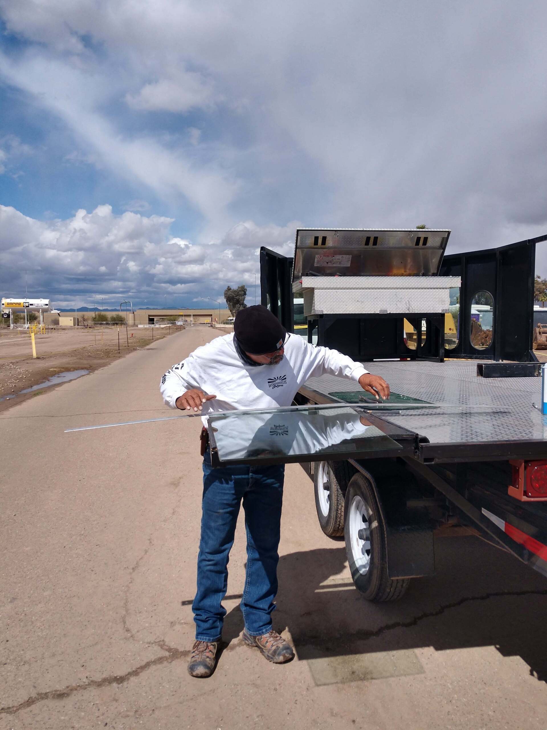 Glass Services — Tucson, AZ — Windshields Arizona & RV Glassworks Glass Services — Tucson, AZ — Windshields Arizona & RV Glassworks