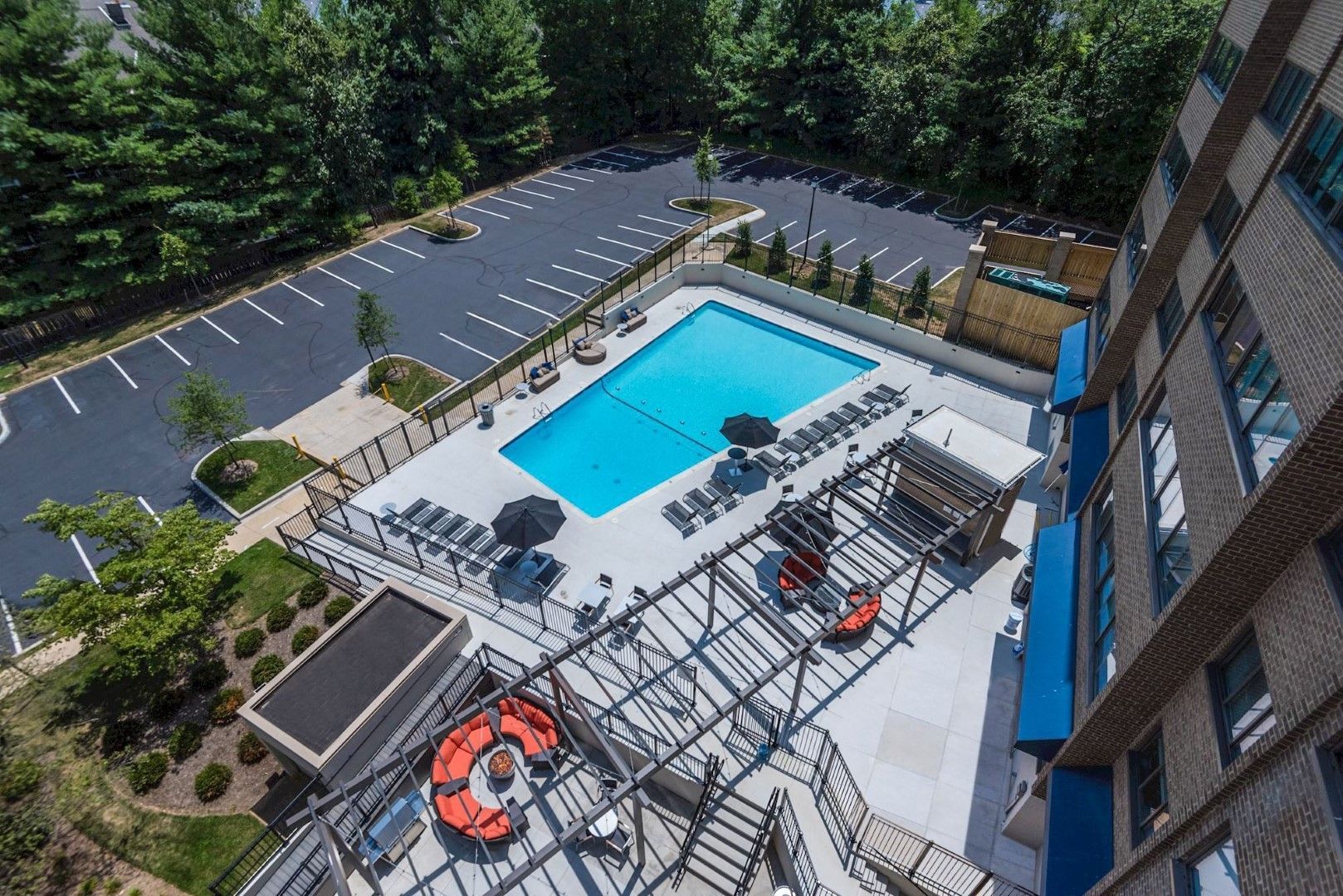 Pool at The Mark by Solaire in Alexandria, VA.